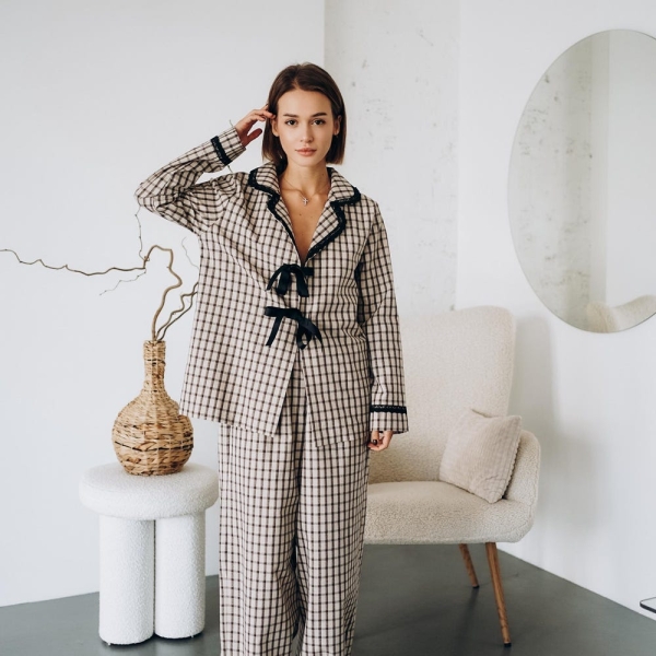 Cozy Checkered Women's Pajamas - Soft & Comfortable Dream Wear