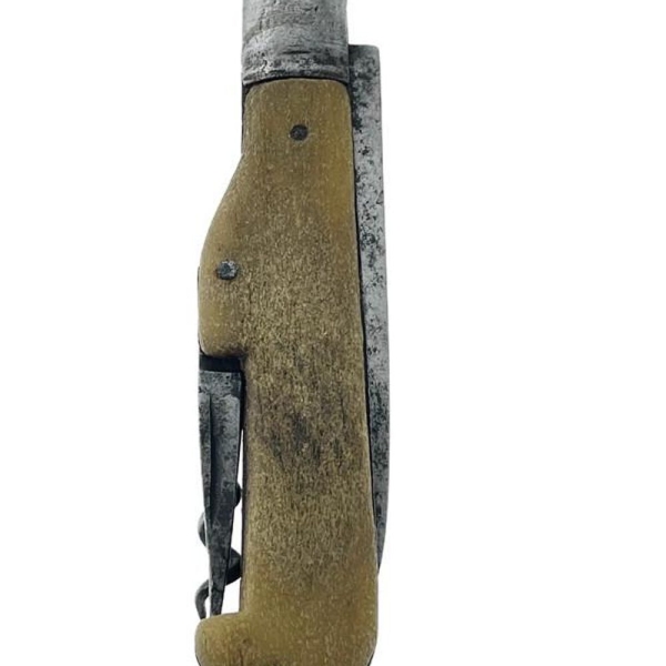 Pocket knife multiuse corkscrew