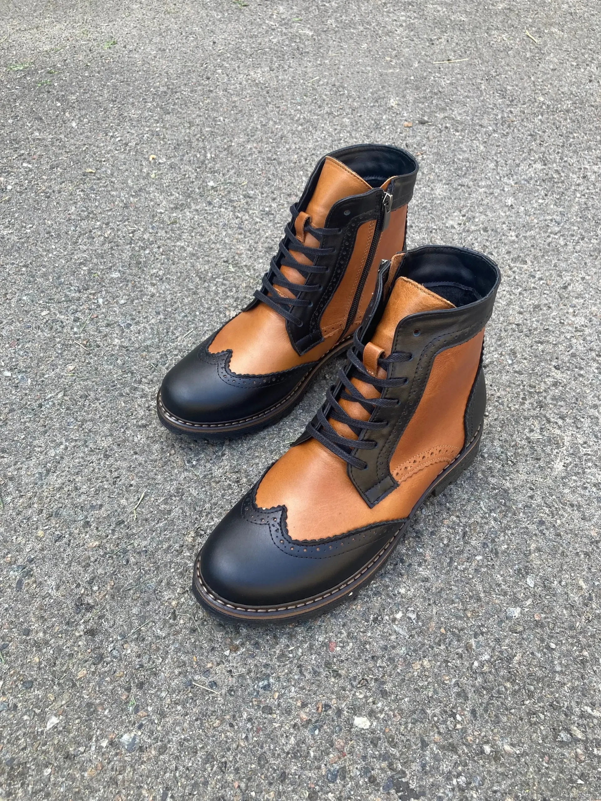 Two-tone Leather Women’s Brogue Boots